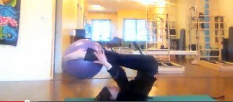 Video: Medium Balance Ball ~ Feet catching